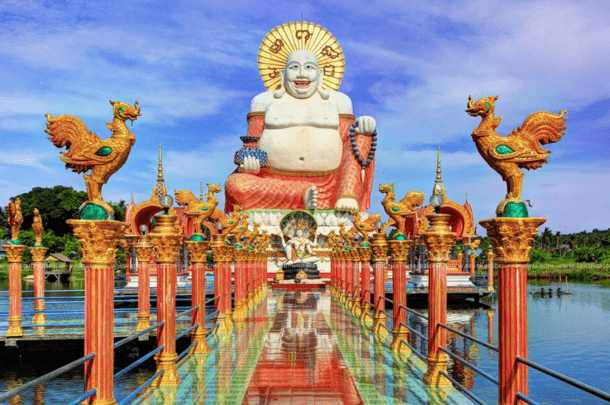 Wat Plai Laem